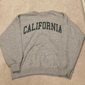 Grey California crewneck sweatshirt #CaliforniaVibes
